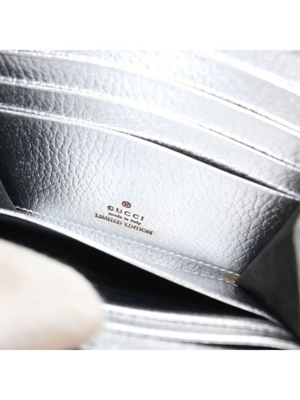 Gucci Compact Wallet Double Bifold GG Supreme Silver Beige - Picture 7 of 8